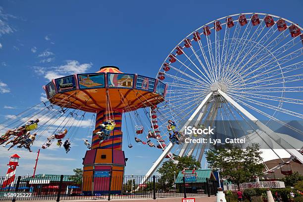 Chicago Navy Pier 2 Xxxl Stockfoto und mehr Bilder von Aktivitäten und Sport - Aktivitäten und Sport, Bewegung, Bewegungsunschärfe