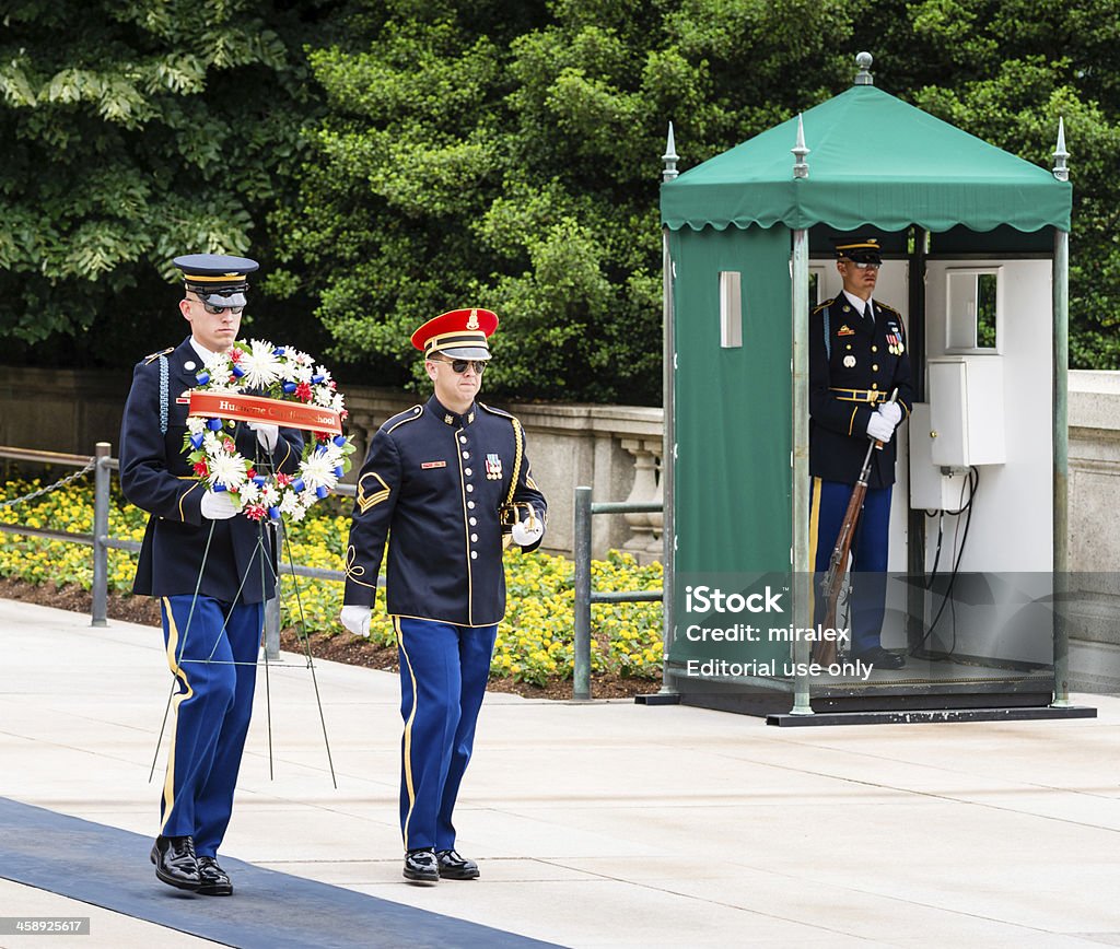 Wieniec kury na Grób Nieznanego Soldier, Arlington w stanie Wirginia - Zbiór zdjęć royalty-free (Arlington - Stan Wirginia)