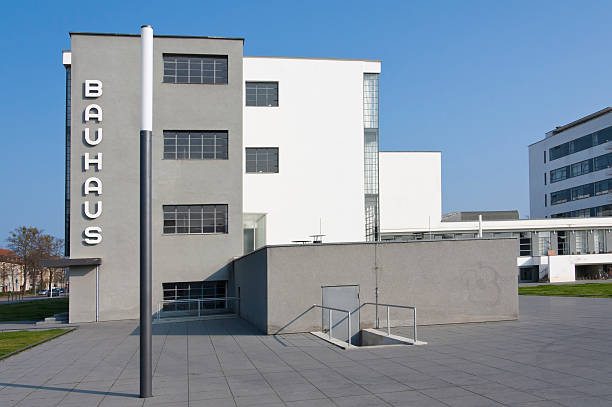 bauhaus dessau (alemanha - baudenkmal imagens e fotografias de stock