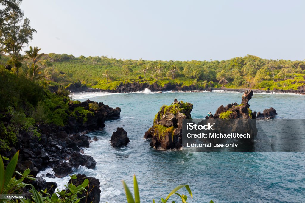 Costa de Waianapanapa, Maui - Foto de stock de Acantilado libre de derechos