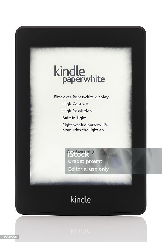 Kindle Paperwhite con trazado de recorte - Foto de stock de Accesorio personal libre de derechos