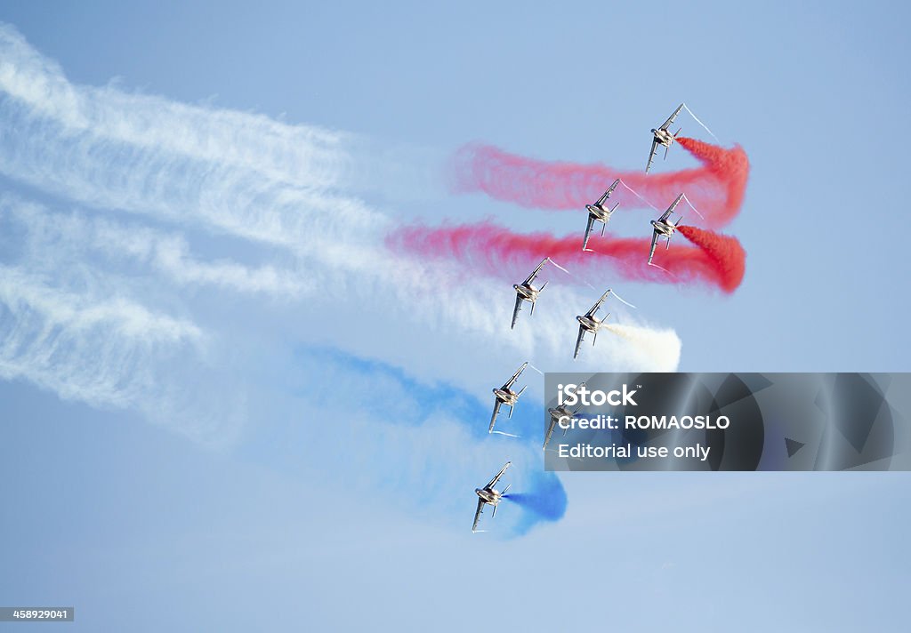 Patrouille de France aerobikowy wyświetlić zespołu - Zbiór zdjęć royalty-free (Dym)