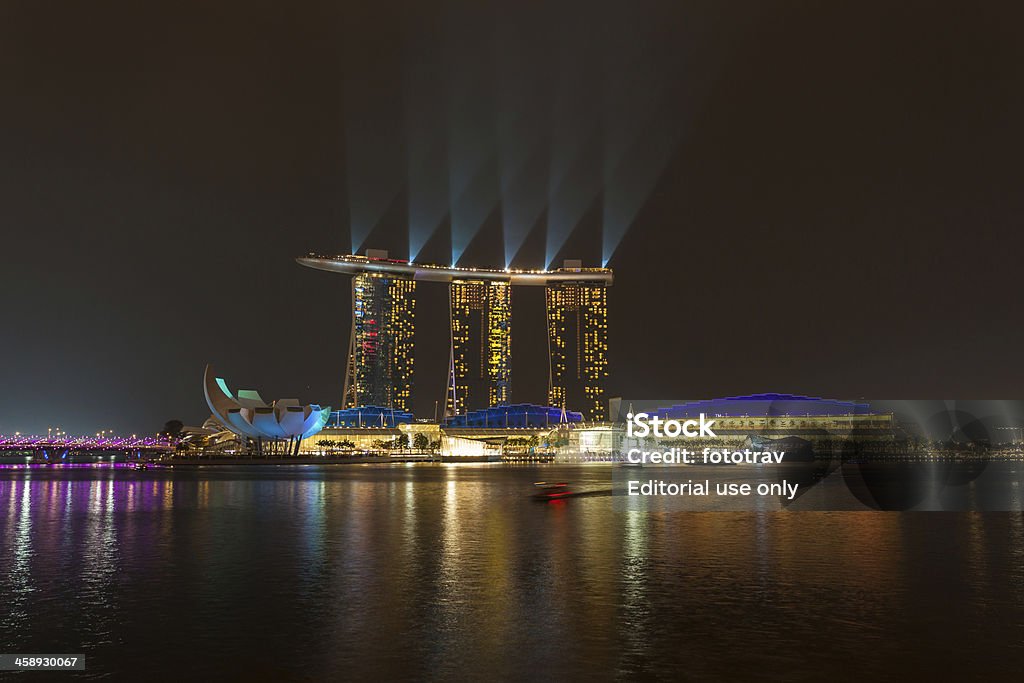 Spectacle Laser sur Marina Bay Sands, le Singapore - Photo de Marina Bay Sands libre de droits