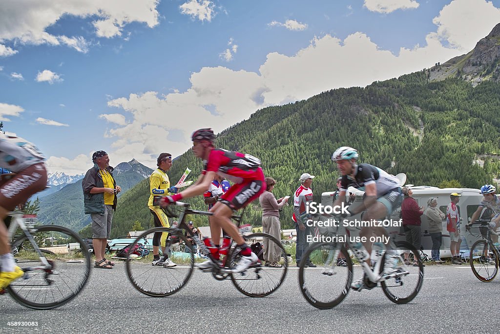 Tour de France 2011 escalada de encostas para Col d'Izoard Alpes - Foto de stock de Tour de France royalty-free