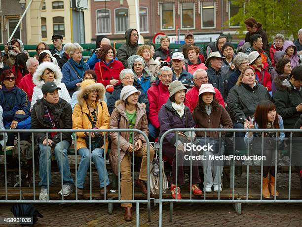 Spectators At Dutch Cheese Market Show Stock Photo - Download Image Now - Alkmaar, Amsterdam, Atmosphere