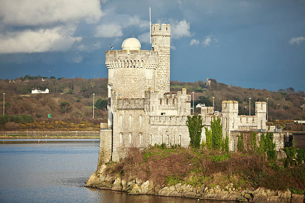 blackrock château de cork, en irlande - rivière lee photos et images de collection