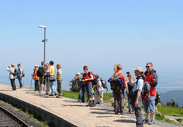 철도용 관측소 최고 of 브로켄 산 (독일) - 2012 harz national park harz mountain people 뉴스 사진 이미지