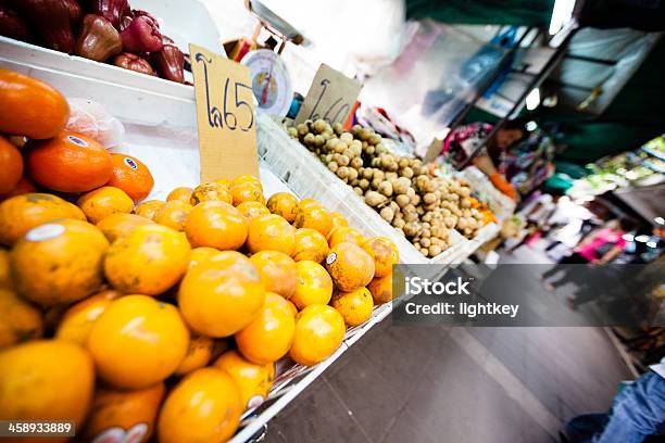 Alimentos Independiente En Bangkok Foto de stock y más banco de imágenes de Acera - Acera, Alimento, Andar