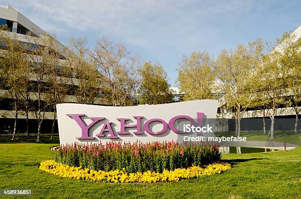 Foto de Yahoo Sede Em De Silicon Valley e mais fotos de stock de Yahoo! - Marca comercial - Yahoo! - Marca comercial, Sede principal, Sinal