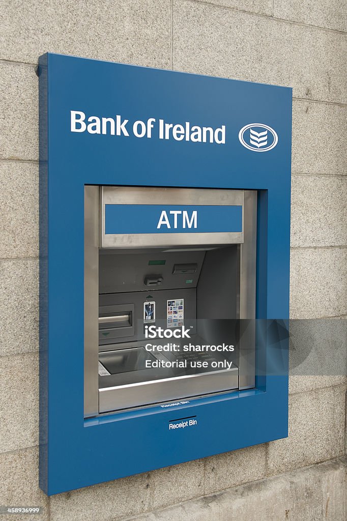 Banca dell'Irlanda ATM - Foto stock royalty-free di Attività bancaria