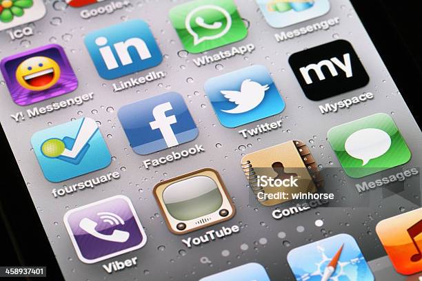 Foto de Aplicativos De Mídia Social e mais fotos de stock de Negócios - Negócios, Whatsapp, Aplicação móvel