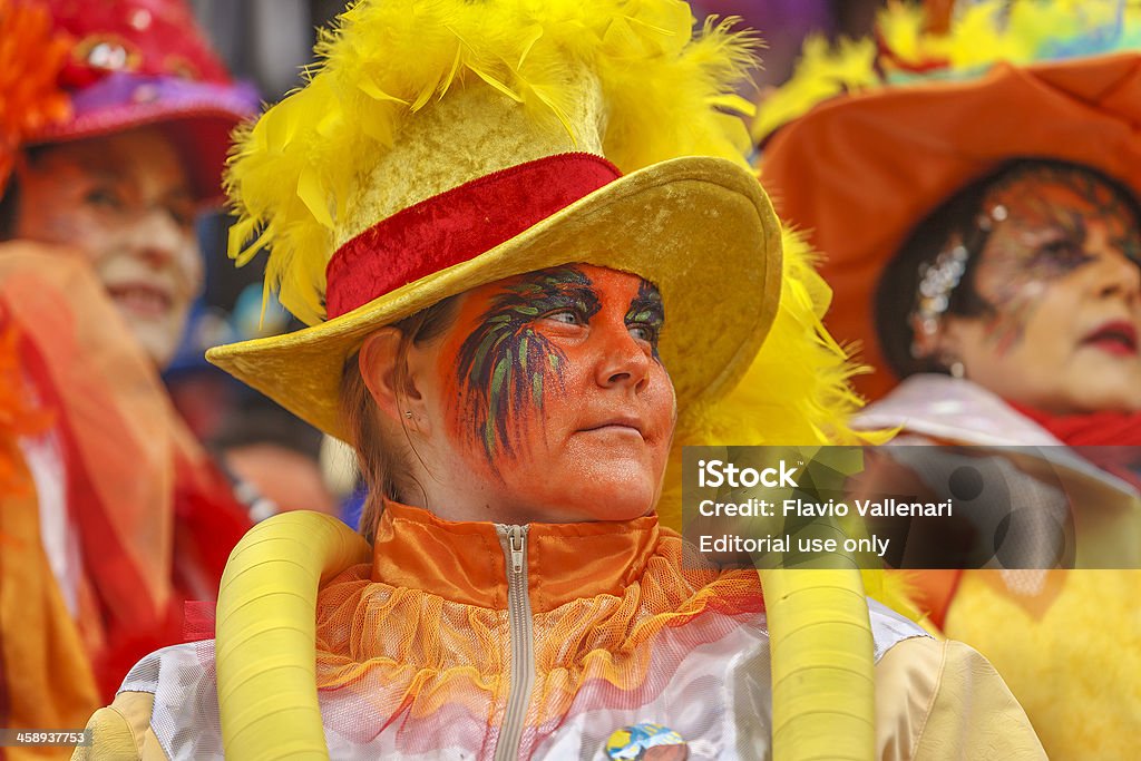 Carnevale Pittura facciale - Foto stock royalty-free di Abbigliamento