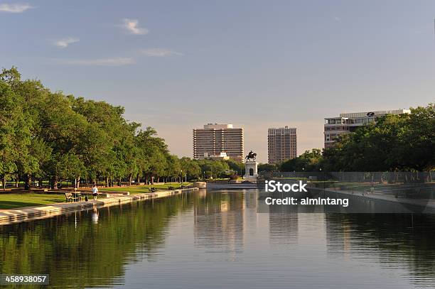 Hermann Park A Houston - Fotografie stock e altre immagini di Albero - Albero, Ambientazione esterna, Architettura