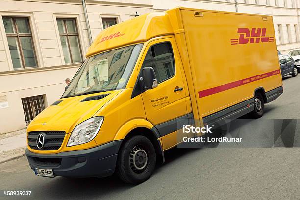 Dhl 配送トラック - DHLのストックフォトや画像を多数ご用意 - DHL, エディトリアル, グローバルビジネス