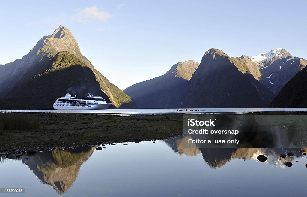 Neuseeland-Kreuzfahrt - Lizenzfrei Kreuzfahrtschiff Stock-Foto