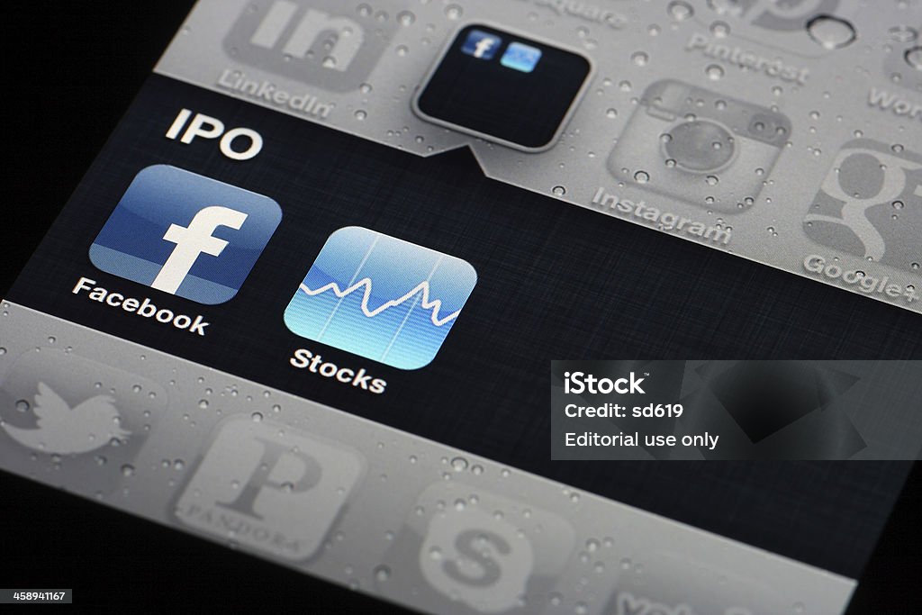 Facebook e recursos de Apps de iPhone 4 - Foto de stock de Oferta Pública Inicial royalty-free