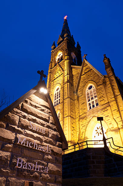 basilique saint michaels - editorial maritime provinces canada night photos et images de collection