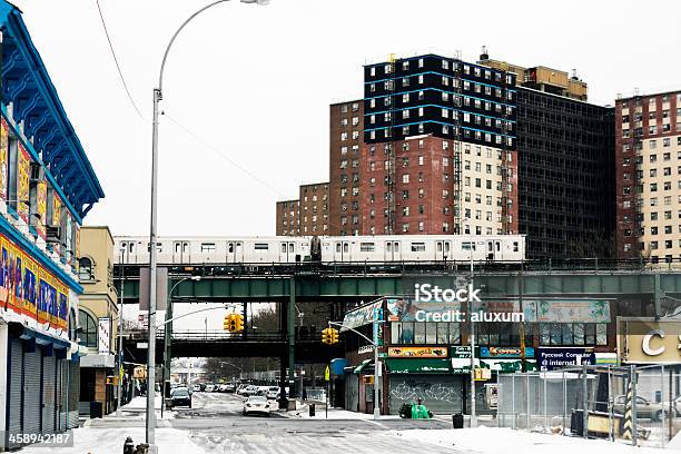 Stacja Metra W Nowym Jorku Na Półwyspie Coney Island - zdjęcia stockowe i więcej obrazów Bieda - Problem społeczny