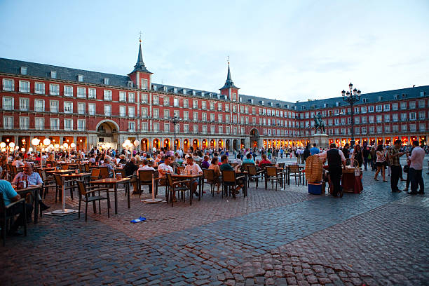 Plaza Mayor e a praça principal, Madri, Espanha - foto de acervo