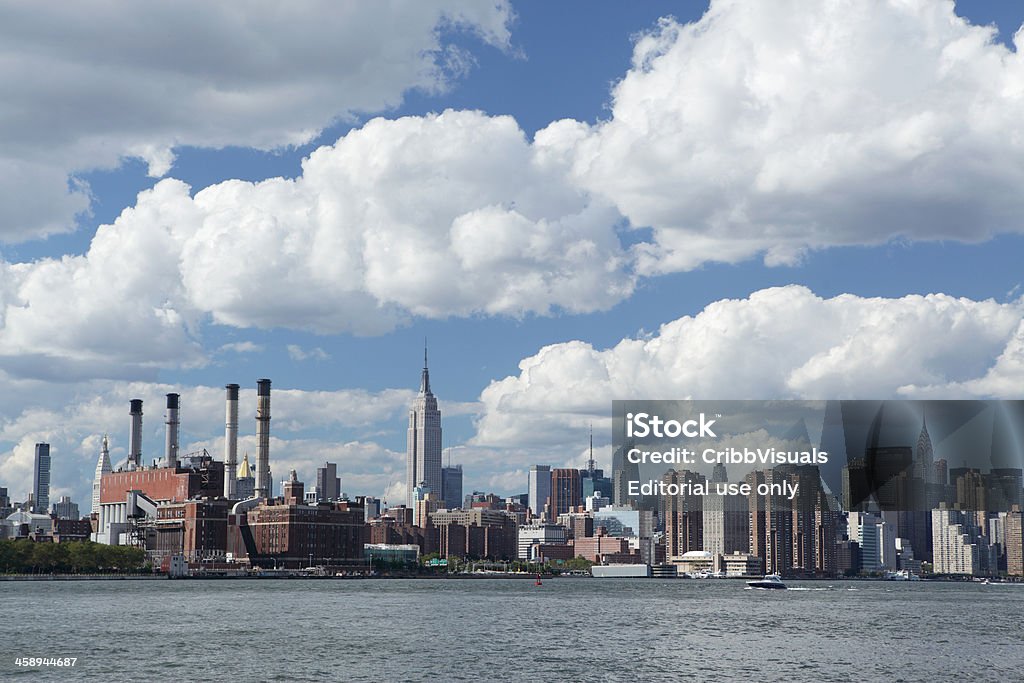East side na Manhattanie i Con Edison power plant - Zbiór zdjęć royalty-free (Nowy Jork)
