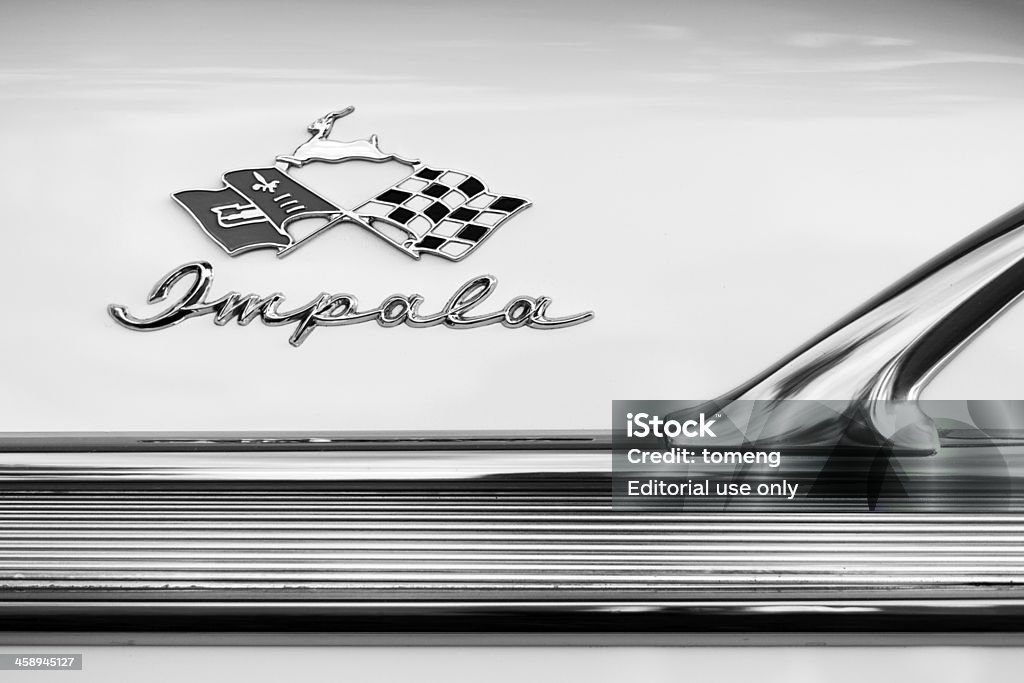 Chevrolet Impala emblema - Foto de stock de Aire libre libre de derechos