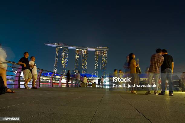 Visitar Bayfront À Noite - Fotografias de stock e mais imagens de Arquitetura - Arquitetura, Cidade, Conceito