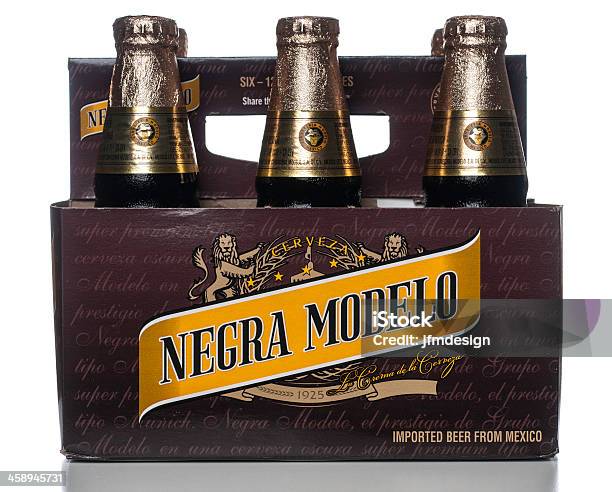 Sáu Gói Bia Negra Modelo Hình ảnh Sẵn có - Tải xuống Hình ảnh Ngay bây giờ  - Bao bì - Đồ thủ công, Bia - Rượu, Bia lager - iStock