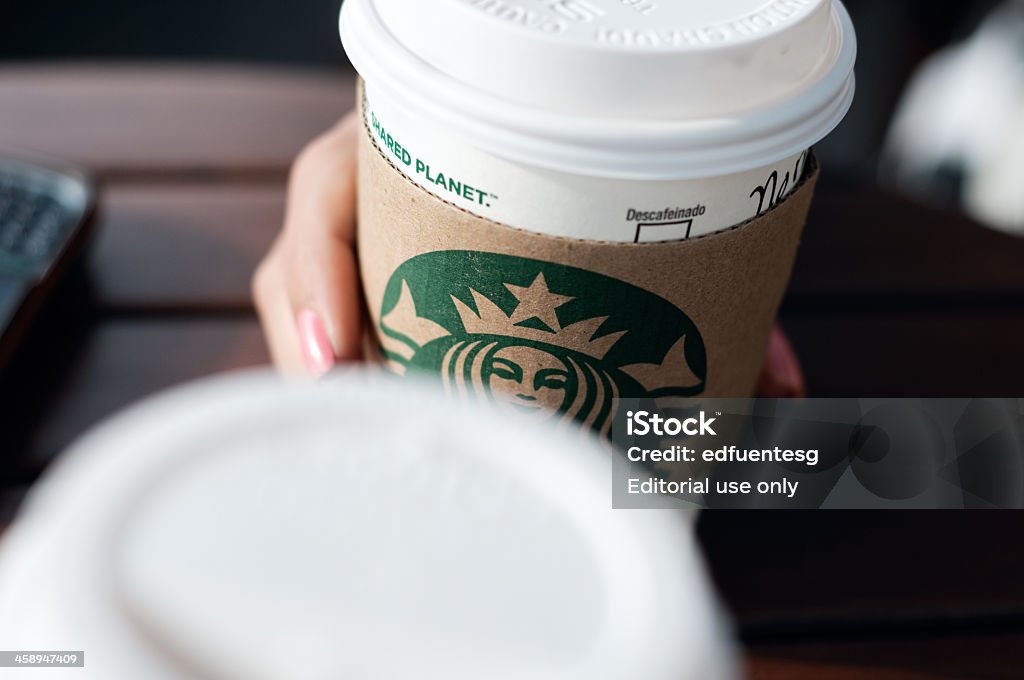 Kaffee von Starbucks - Lizenzfrei Starbucks Stock-Foto