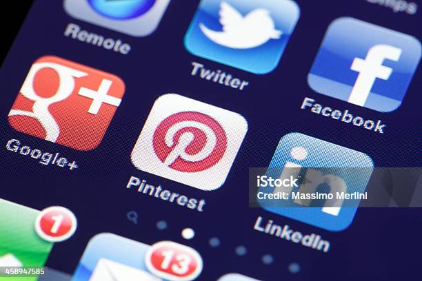 ソーシャルメディアで Iphone - LinkedInのストックフォトや画像を多数ご用意 - LinkedIn, ソーシャルメディア, GUI