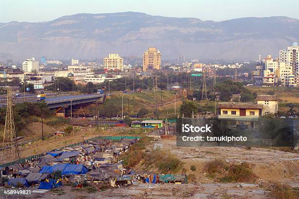 Shanty Ciudad En Navi Mumbai Foto de stock y más banco de imágenes de Cuartel - Cuartel, Sin techo, Entoldado