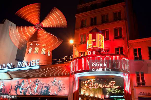 Le Cabaret Moulin Rouge Bei Nacht Paris Frankreich Stockfoto und mehr Bilder von Moulin Rouge