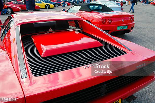 Ferrari Testarossa - Fotografie stock e altre immagini di Ferrari Testarossa - Ferrari Testarossa, Ambientazione esterna, Automobile