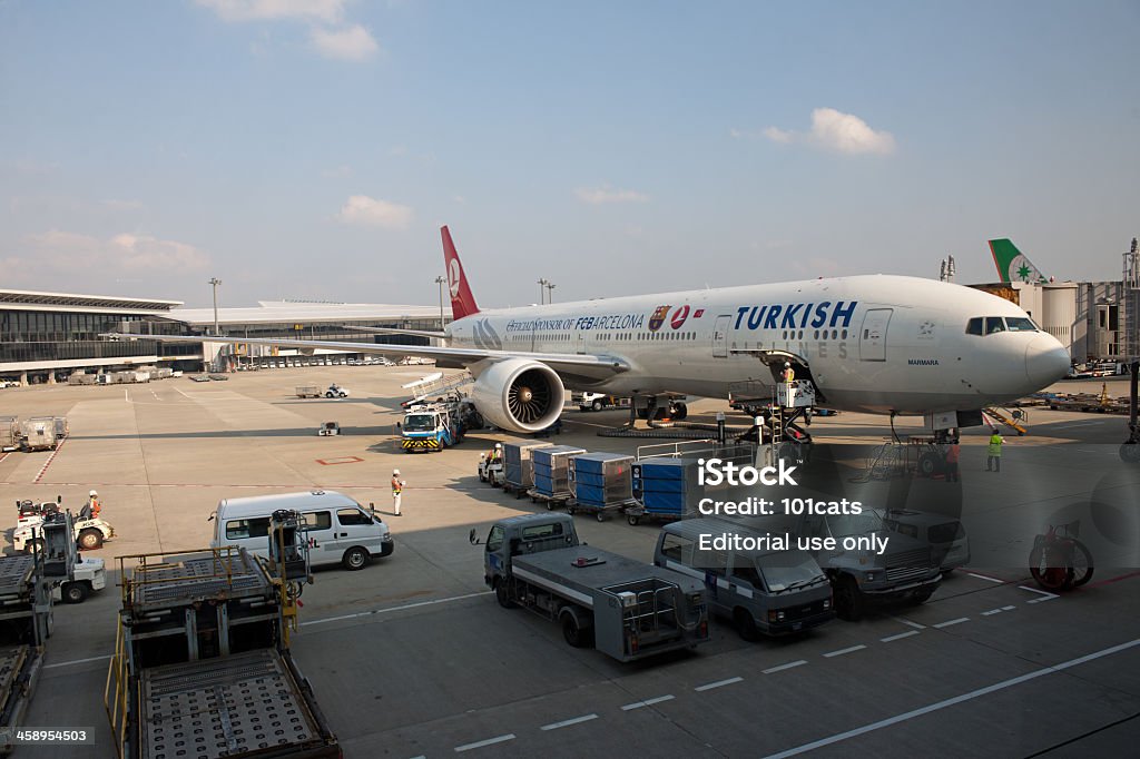 Ready для выезда - Стоковые фото Turkish Airlines роялти-фри