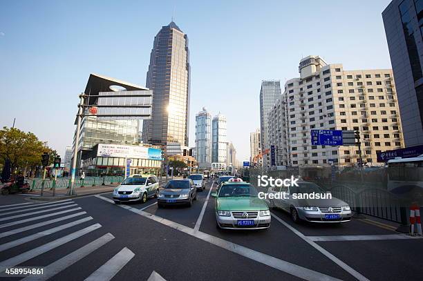 Shanghai Pudong New Area Stockfoto und mehr Bilder von Asien - Asien, Auto, Außenaufnahme von Gebäuden