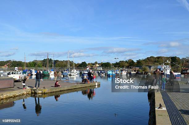 Lymington Quay - zdjęcia stockowe i więcej obrazów Fotografika - Fotografika, Hampshire, Horyzontalny