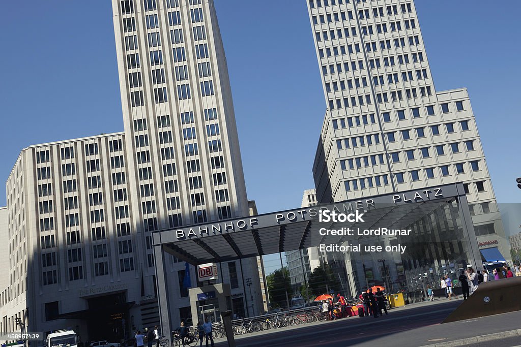 Bahnhof Potsdamer Platz - Lizenzfrei Außenaufnahme von Gebäuden Stock-Foto