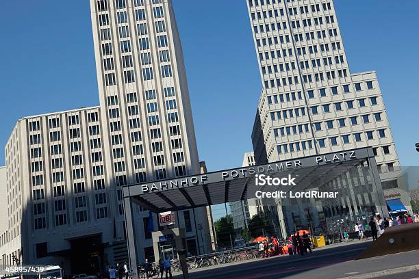 Bahnhof Potsdamer Platz Stockfoto und mehr Bilder von Außenaufnahme von Gebäuden - Außenaufnahme von Gebäuden, Bahnhof, Bauwerk