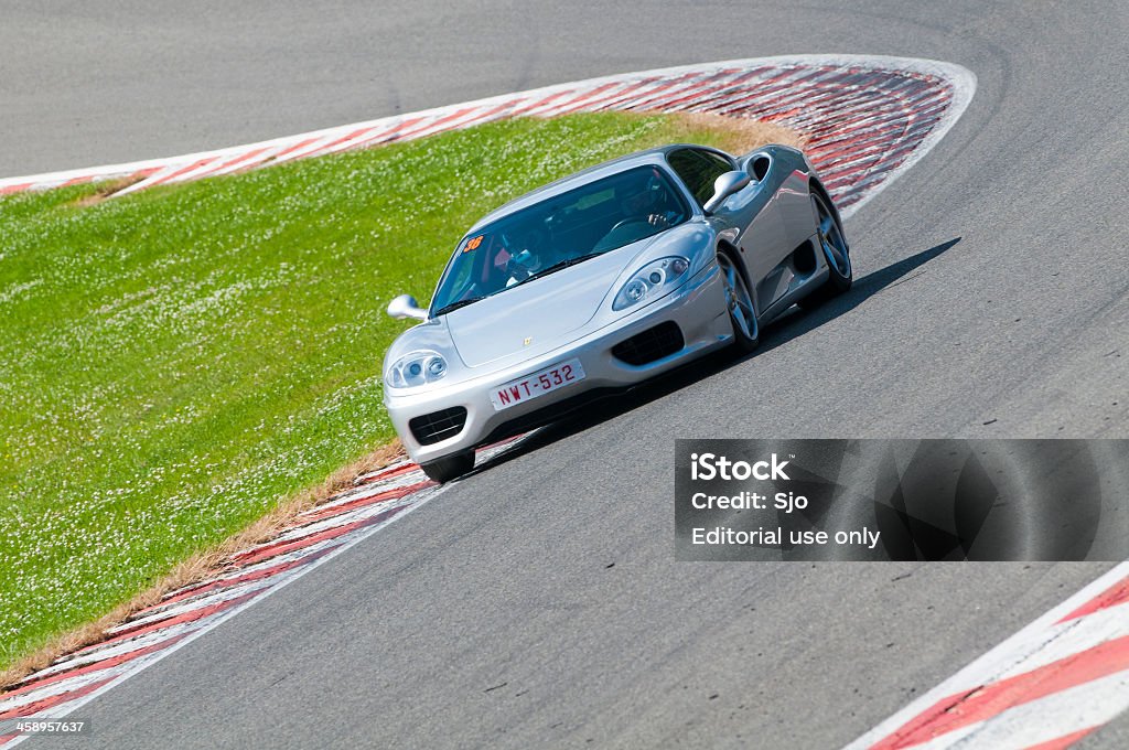 Ferrari 360 모데나 on track - 로열티 프리 Ferrari 스톡 사진