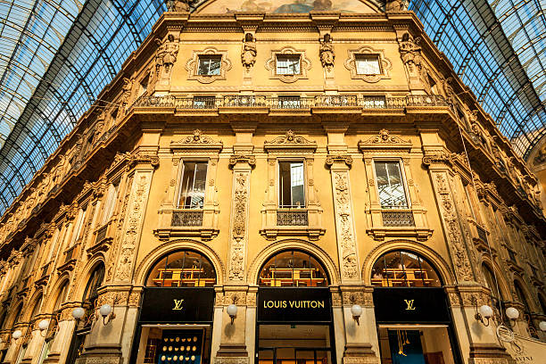 Louis Vuitton Shop Milan Italy Stock Photo - Download Image Now - Clothing  Store, Louis Vuitton - Designer Label, Milan - iStock