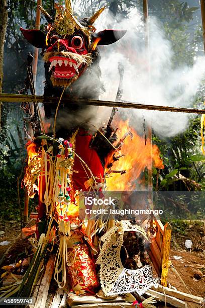 Balinês Cremação Bali Na Indonésia - Fotografias de stock e mais imagens de Bali - Bali, Cerimónia, Cerimónia Tradicional