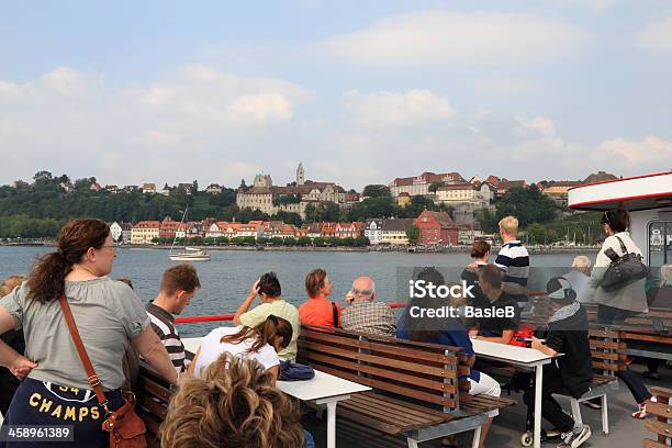 Meersburg No Lago Constança - Fotografias de stock e mais imagens de Adulto - Adulto, Ao Ar Livre, Barco de Turismo