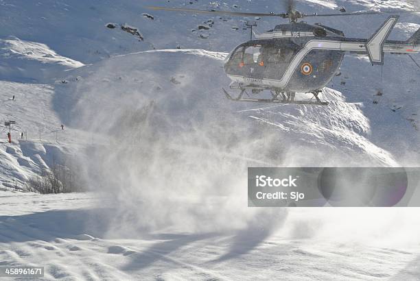 Foto de Resgate De Helicóptero Da Polícia e mais fotos de stock de Neve - Neve, Acidentes e desastres, Cultura Francesa