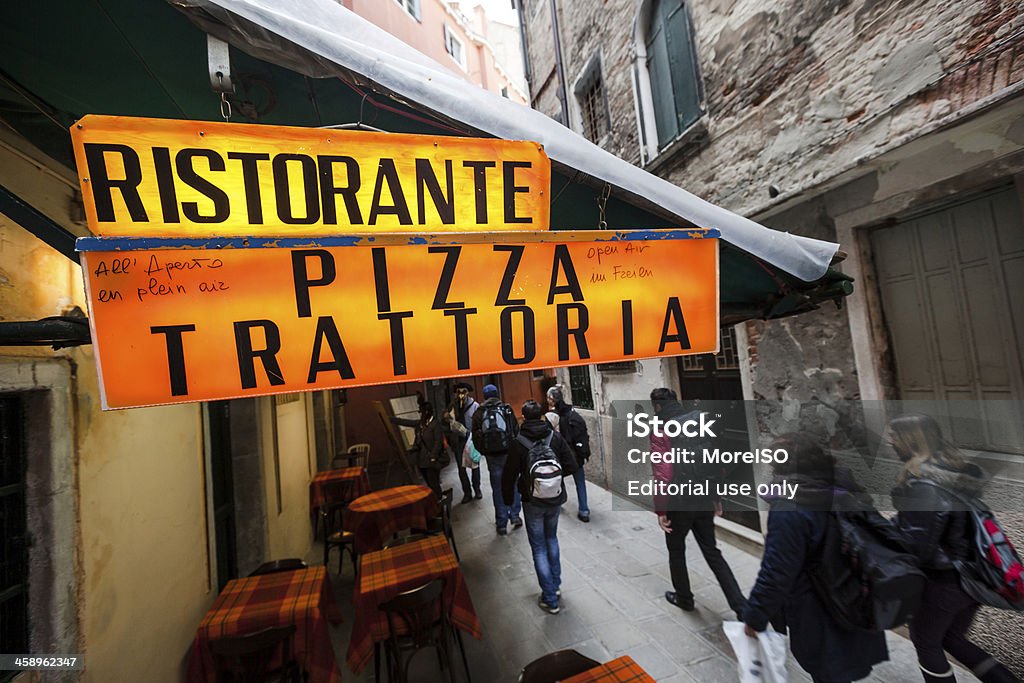 리스토란테 피자집 뜨라또리아 이탈리아 - 로열티 프리 표지판 스톡 사진