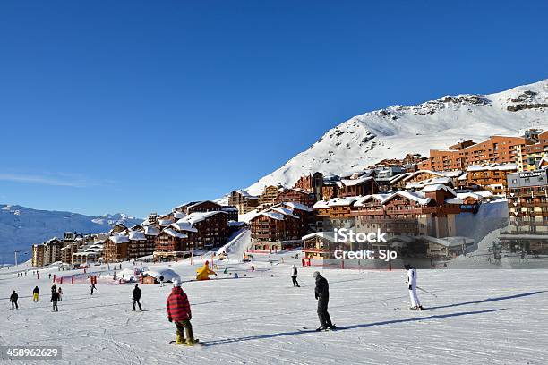 Val Thorens Piste De Esquí Foto de stock y más banco de imágenes de Val Thorens - Val Thorens, Francia, Los Tres Valles