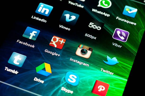aplicações de redes sociais no google galaxy nexus da samsung - google social networking service imagens e fotografias de stock