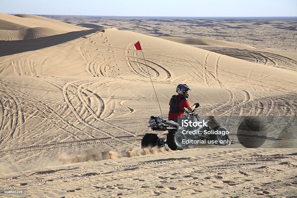 Nas dunas do deserto Trail Adventure - Foto de stock de Areia royalty-free