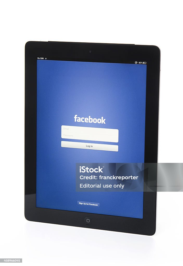 Nuovo Apple Ipad 3 nero con l'app di Facebook - Foto stock royalty-free di Applicazione mobile