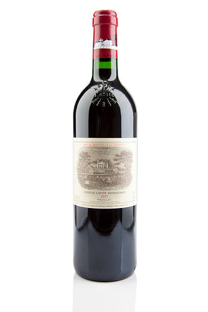 lafite rothschild 1997 - rothschild foto e immagini stock