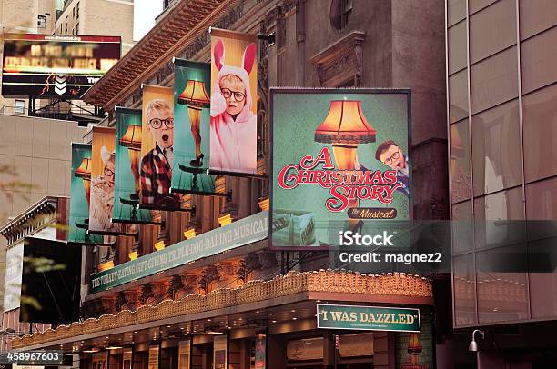 História De Natal Na Broadway Cidade De Nova Iorque - Fotografias de stock e mais imagens de Broadway - Manhattan