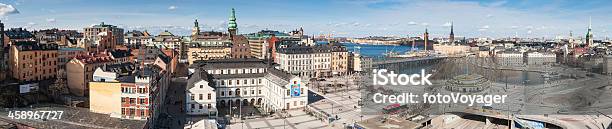Город Панорама Сёдермальм Stockholm Slussen — стоковые фотографии и другие картинки Norrmalm - Norrmalm, Riddarfjarden, Slussen